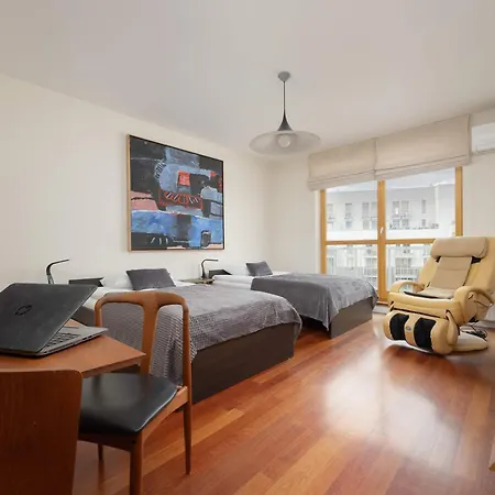 Stylish & Spacious Family With Panorama View By Renters Lejlighed Warszawa