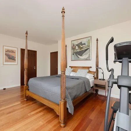 Stylish & Spacious Family With Panorama View By Renters Lejlighed *
