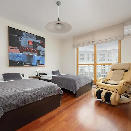 Stylish & Spacious Family With Panorama View By Renters Lejlighed *