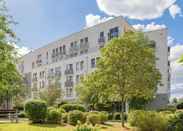 Stylish & Spacious Family With Panorama View By Renters *