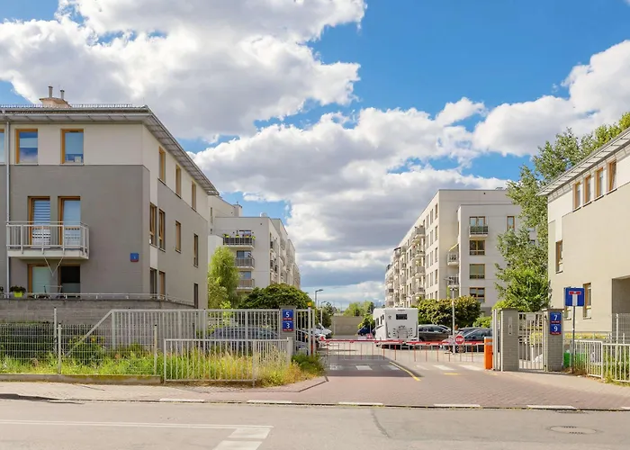 Stylish & Spacious Family With Panorama View By Renters Appartement *