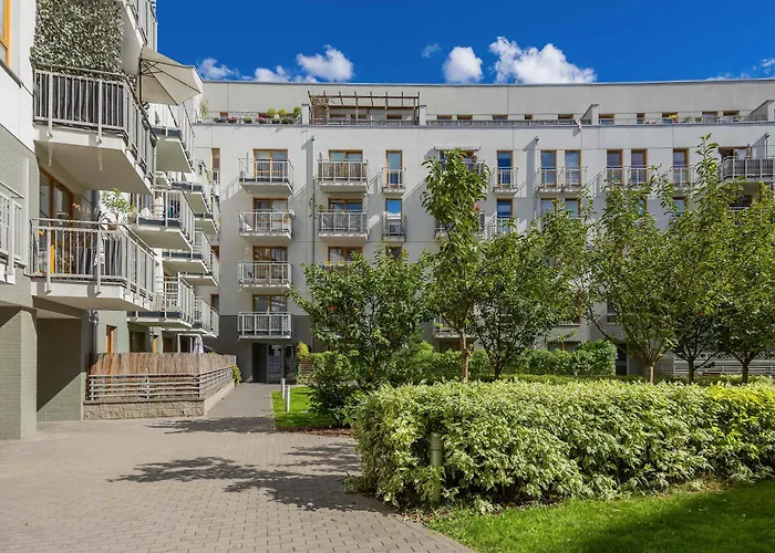 Stylish & Spacious Family With Panorama View By Renters